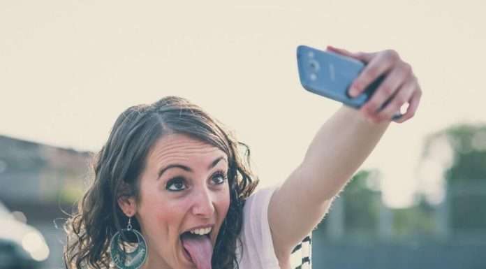Як правильно робити селфи