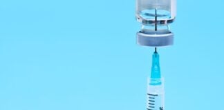 Вакцина проти оперізуючого лишаю знижує ризик деменції: нове дослідження пояснює чому