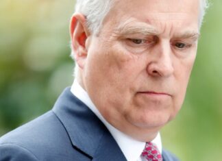 Принц Ендрю може переїхати до Бахрейну через виселення з королівської резиденції