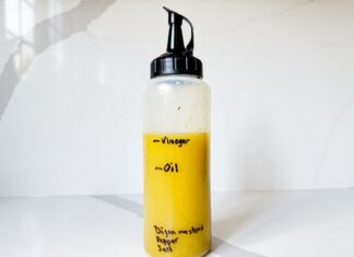 Лайфхак для приготування заправки для салату за 2 хвилини: просто та ефективно