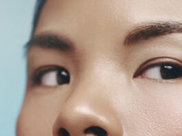 Правильний Відтінок Бровей: Експерти Розповідають, Як Домогтися Густіших і Натуральніших Арок