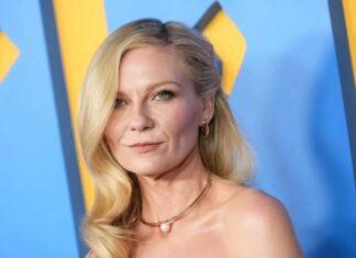 Кірстен Данст Підтримує Джессі Племонс у Сезон Нагород Ефектними Модними Образами