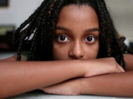 Раннє статеве дозрівання пов’язане з підвищеними ризиками для психічного здоров’я підлітків