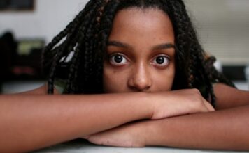 Раннє статеве дозрівання пов’язане з підвищеними ризиками для психічного здоров’я підлітків